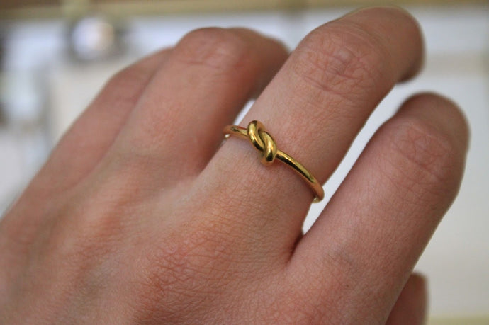Gold Knot Ring